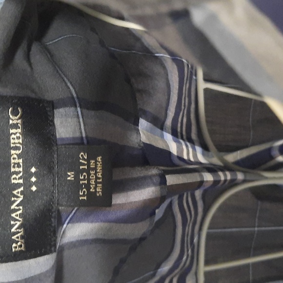 Banana Republic Blue Plaid Casual Button Down Shirt - Picture 2 of 5